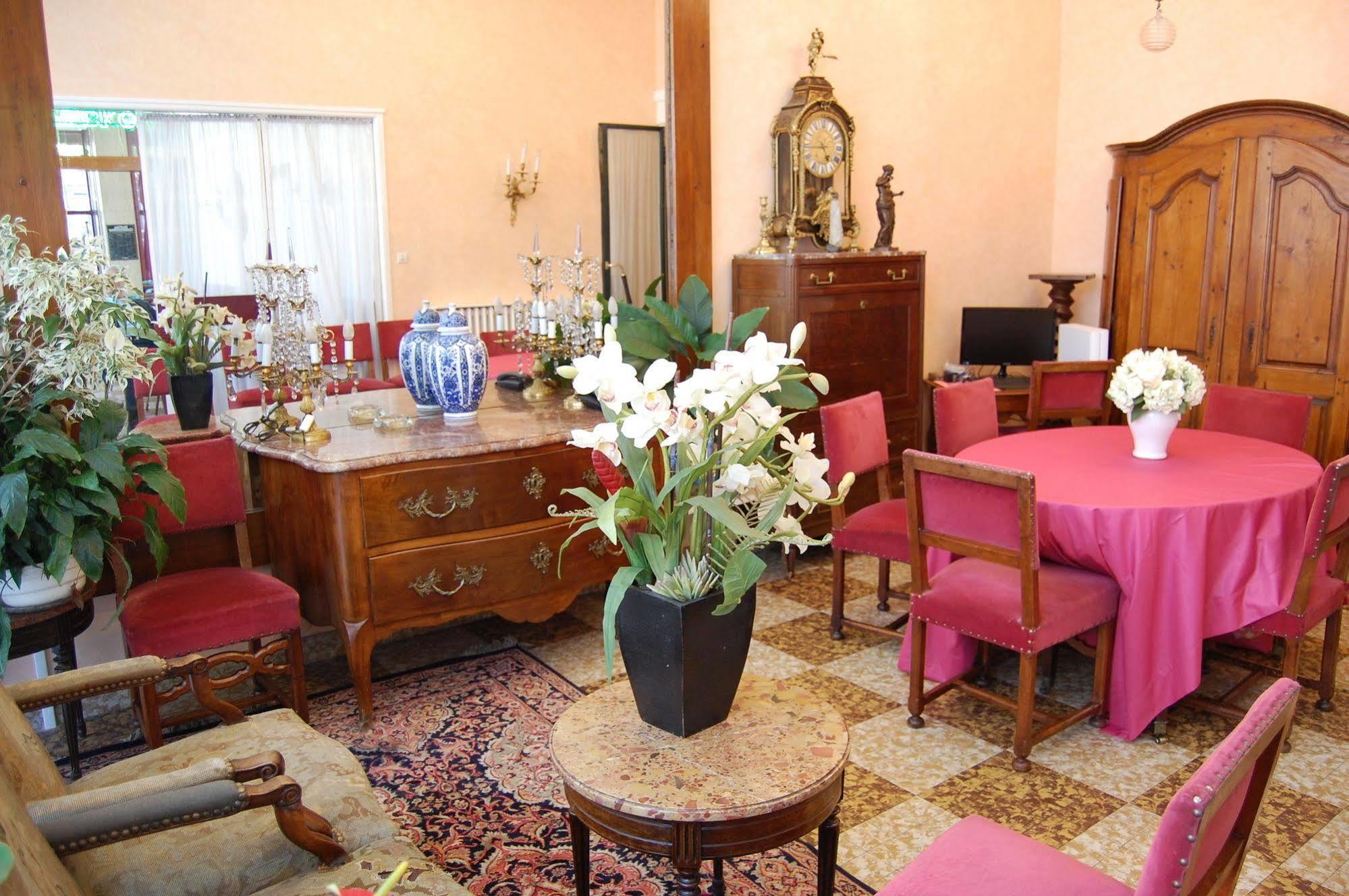גרנובל Touring Hotel מראה חיצוני תמונה